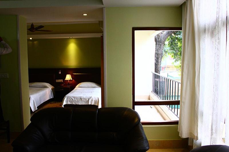 Marina'S Motel Bagdogra Exterior photo