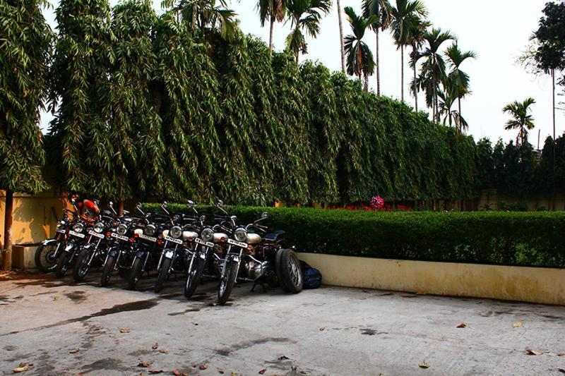 Marina'S Motel Bagdogra Exterior photo